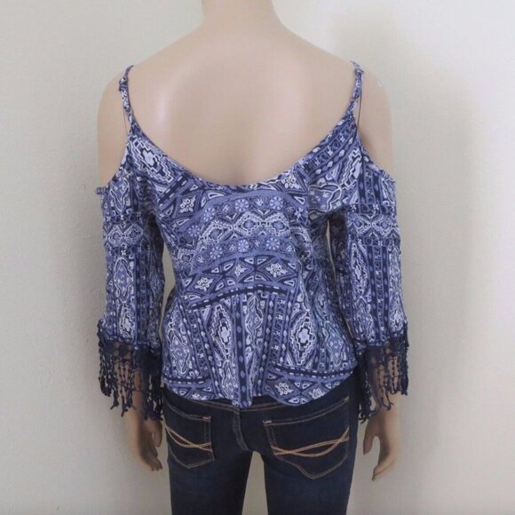 Hollister Womens Cold Shoulder Fringe Printed Peasant Top Size Small - Picture 4 of 4